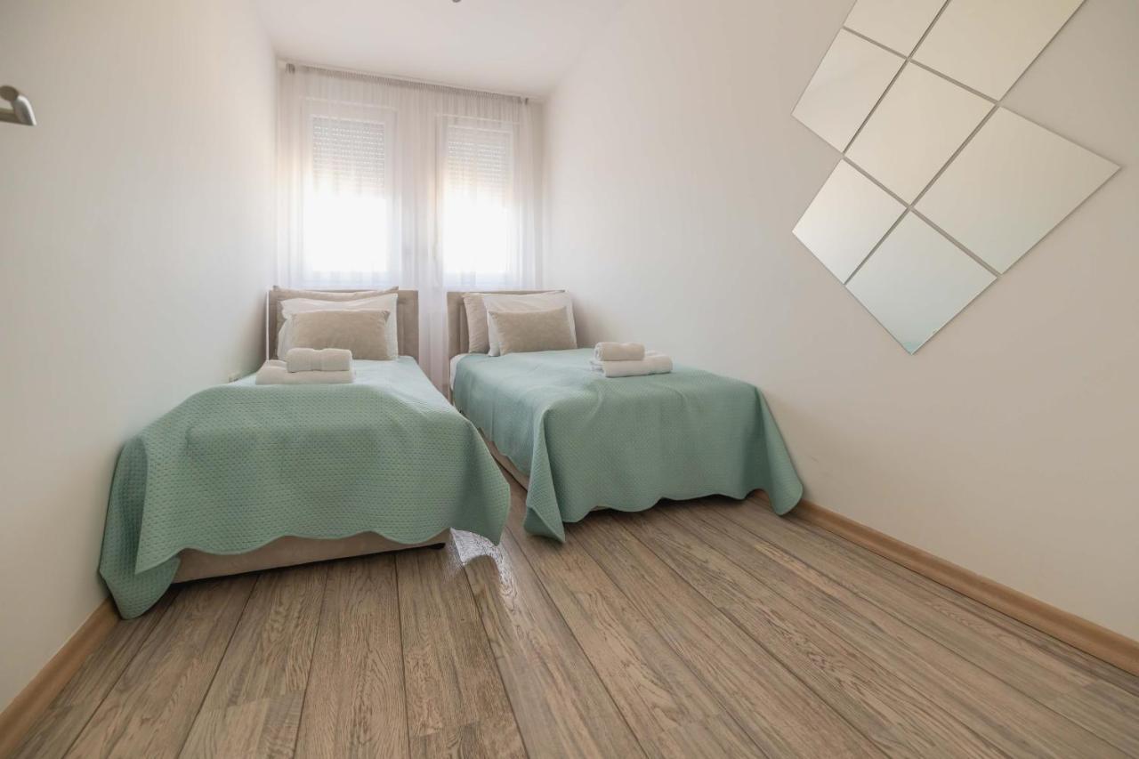 Bella Apartment Novi Sad Exterior foto